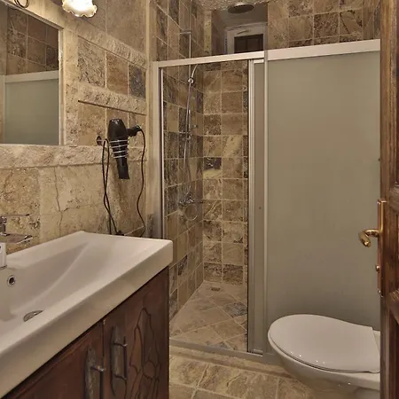 Old Town Stone House Ξενοδοχείο 4*