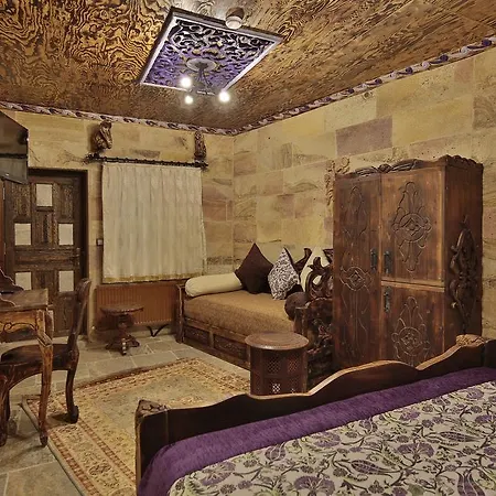 Old Town Stone House מלון גורמה