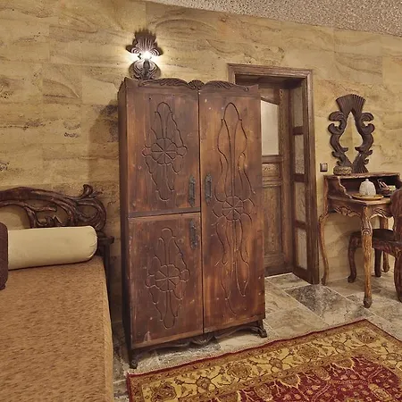 Ξενοδοχείο Old Town Stone House 4*