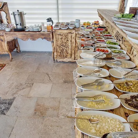 Old Town Stone House 4*